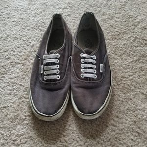 Black Vans Authentic